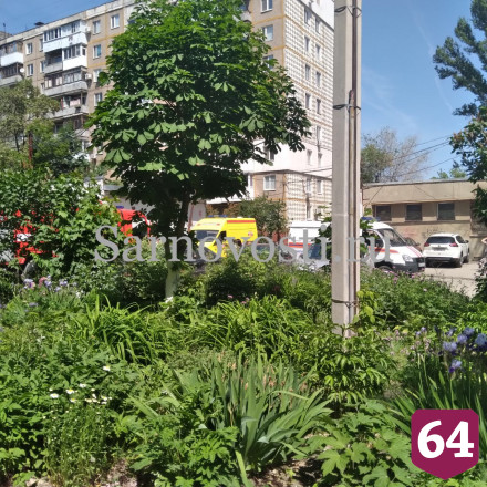 Из горящей многоэтажки в Саратове эвакуировали 10 человек