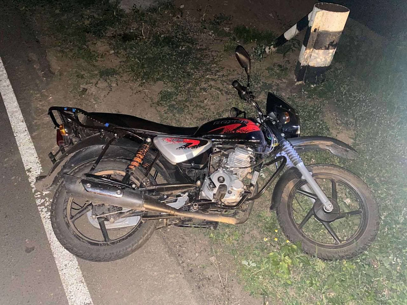 Под Саратовом 15-летний подросток опрокинулся с мотоцикла 