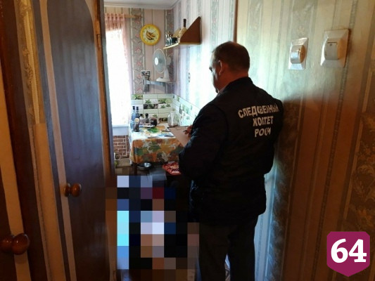 Житель Саратовской области убил отца и лег спать с трупом