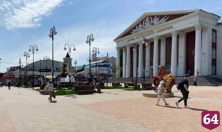 Саратовцы указали на отсутствие туалета у ДК «Россия»