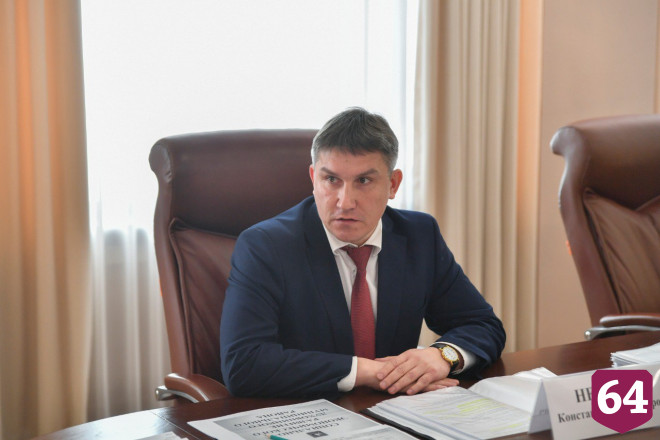 Бусаргин потребовал исправить ситуацию с ремонтом дорог