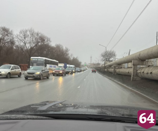 Улица Шехурдина заблокирована из-за ДТП с фурой и самосвалом