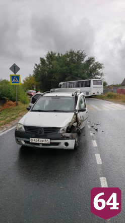 В Саратовской области рейсовый автобус попал в ДТП