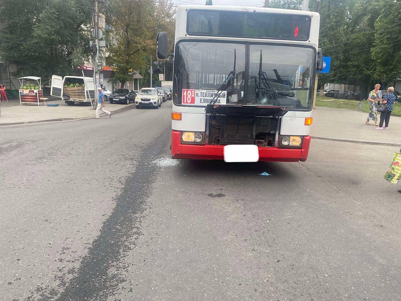 В Саратове автобус сбил 81-летнюю женщину