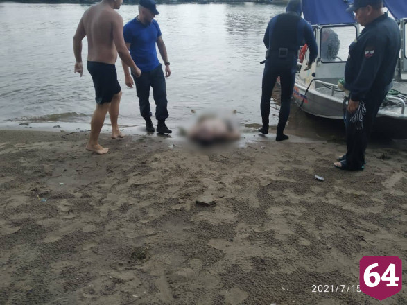 Мужчина утонул на диком пляже под Саратовом