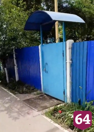 Жительницу Саратова возмутила торговля сигаретами у детского сада 
