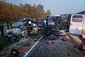 В автокатастрофе с двумя грузовиками разбилась семья