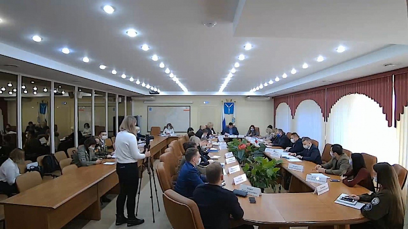 Саратовской молодежи будут прививать моду на труд
