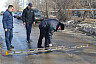 Полицейские измерили ямы на дорогах Саратова 