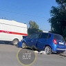 Женщина пострадала в столкновении легковушек в Саратовской области