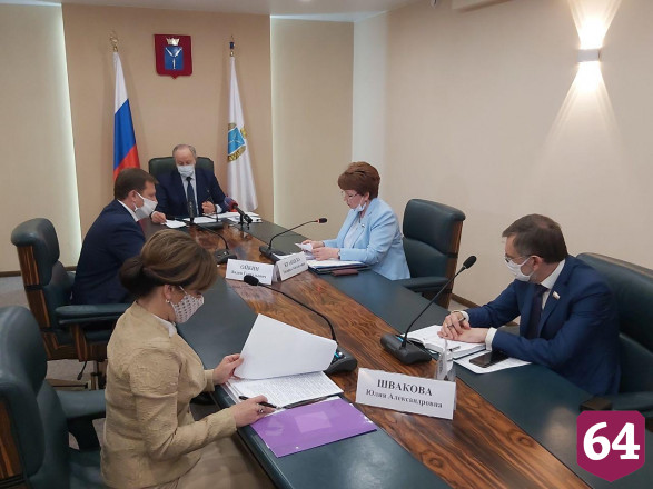 Саратовские аграрии получат более 2 млрд рублей господдержки 