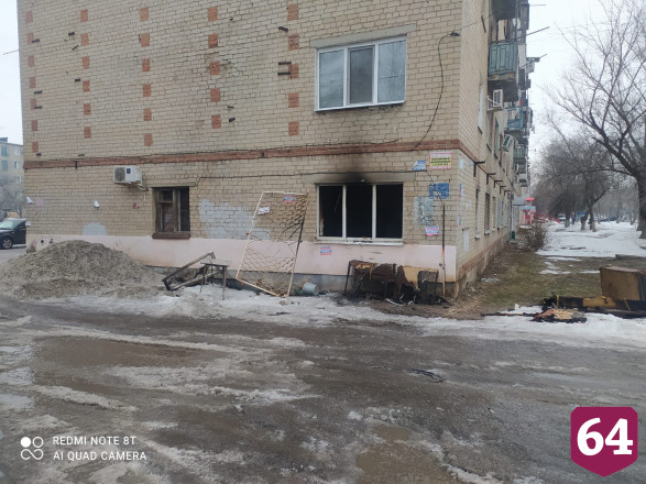 Из горящей пятиэтажки эвакуировали 16 жильцов