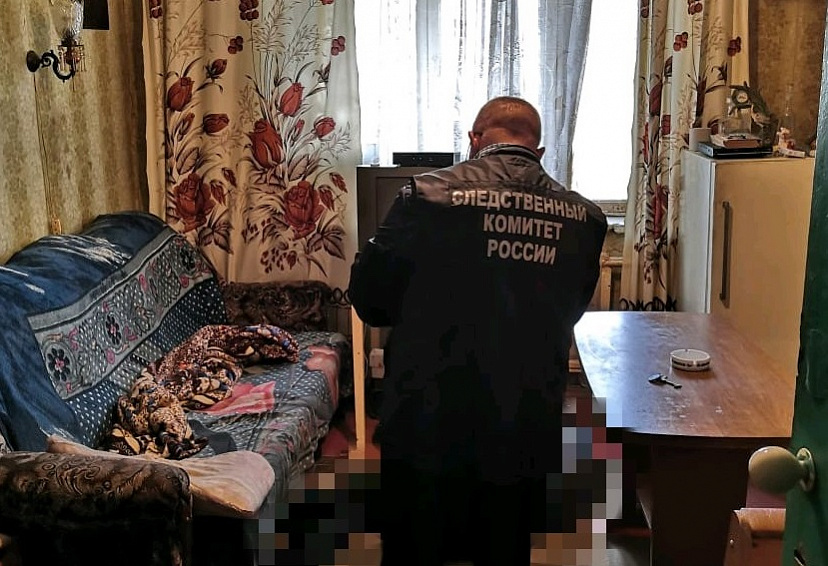 Жильцы саратовской коммуналки нашли в комнате мертвеца