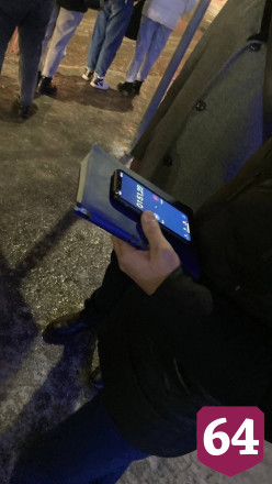 Чиновники вместе с саратовцами постояли в очереди на маршрутку 