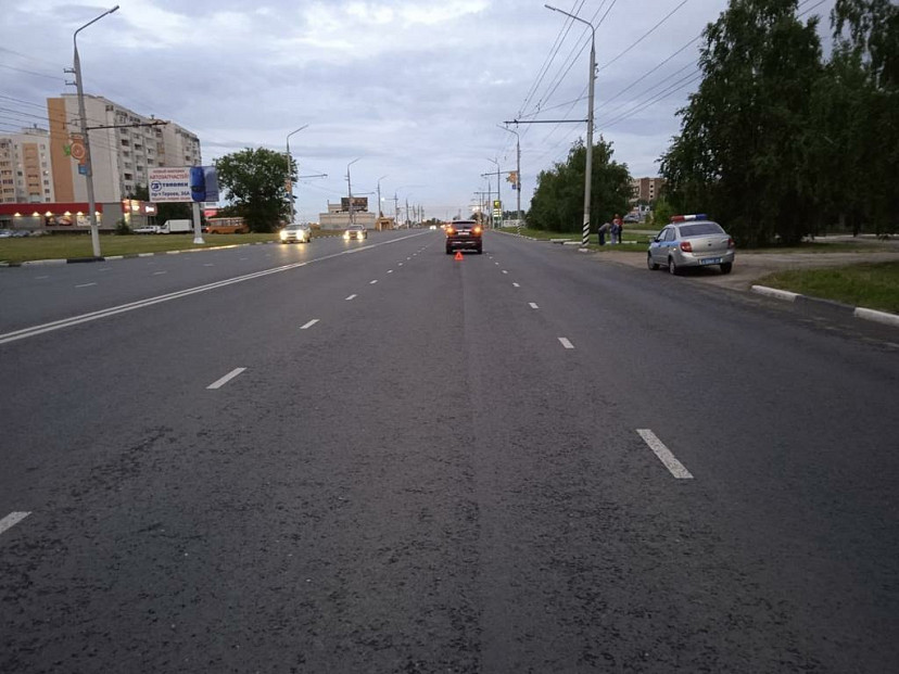 Под Саратовом кроссовер сбил школьницу