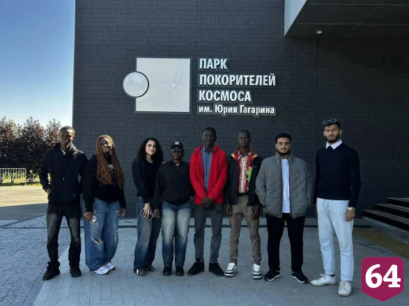 Иностранные студенты познакомились с русскими традициями в Саратовской области