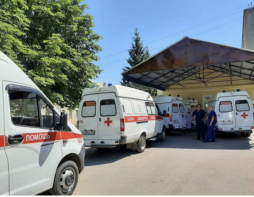 Жителя Саратова изуродовали на лестничной клетке