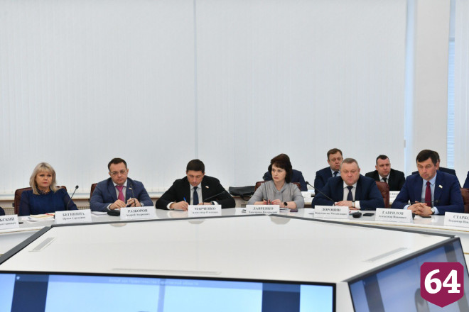 Губернатор поручил активнее вести ремонт дорог  