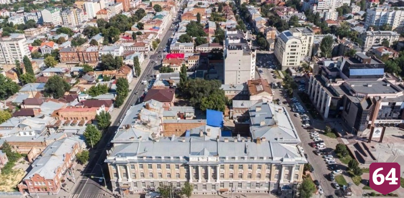 В Саратове продают часть здания Главпочтамта