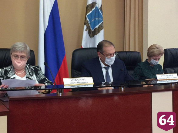 Стрелюхин признал, что уговоры соблюдать самоизоляцию на саратовцев не подействовали  