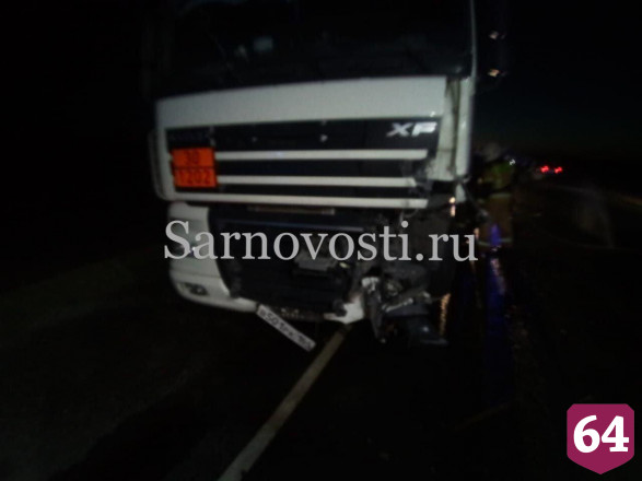 Под Саратовом в ДТП с бензовозом погиб водитель «Жигулей»