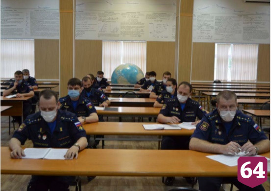Военным летчикам напомнили правила дорожного движения