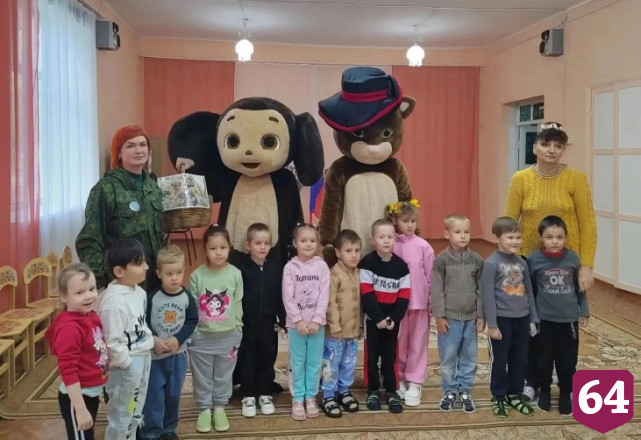 Саратовцы ко Дню защиты животных собрали корм для собак и кошек в зоне СВО