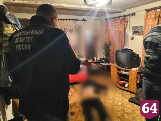 Саратовец пришел в гости и в ссоре из-за женщины убил друга
