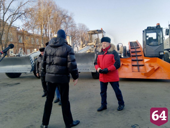 Саратову переданы для благоустройства пенькорез и гидропосев газонов 