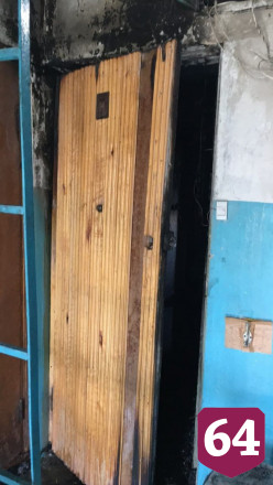 Родственники заявили о поджоге квартиры с двумя погибшими под Саратовом