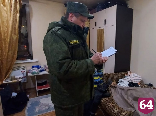 Житель Саратова в пьяной ссоре зарезал гостя и лег спать 