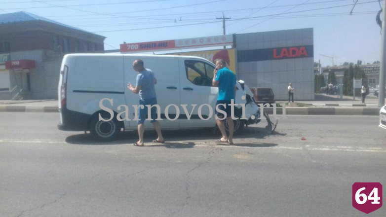 На проспекте Строителей в ДТП разбилась женщина