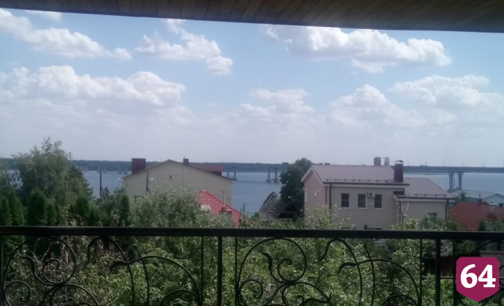 В Саратове особняк с винным погребом продают за 50 миллионов