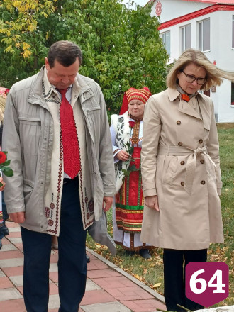 Под Саратовом участники фестиваля почтили память погибших героев 