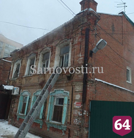 В сгоревшем доме нашли обуглившееся тело жительницы Саратова