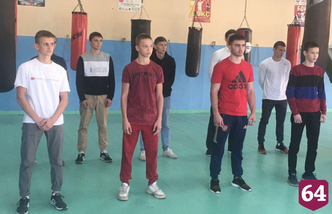 Саратовские боксеры получили новую форму 