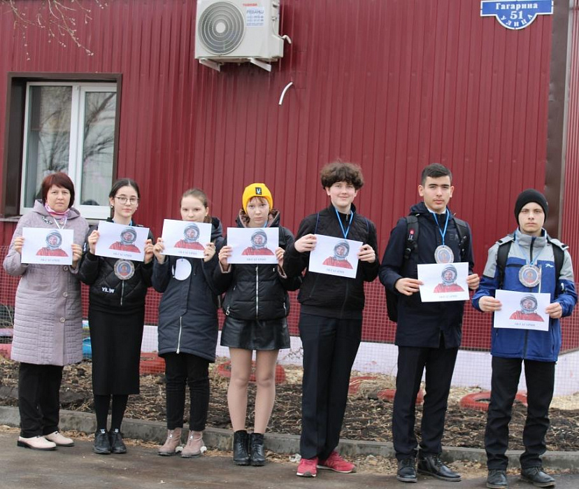Фотографии саратовской молодежи могут отправить в космос
