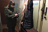 Пьяный саратовец задушил возлюбленную на кровати и бросился в бега