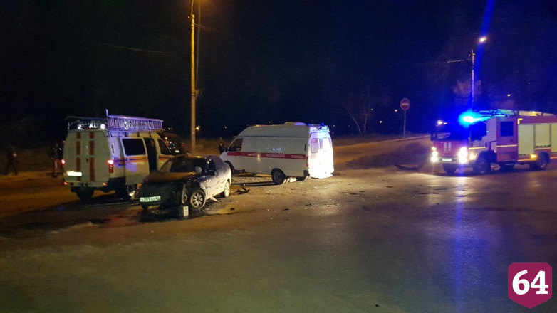 В ДТП на перекрестке пострадали 4 человека 