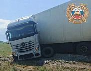 Два человека пострадали в ДТП с фурой на окраине Саратова