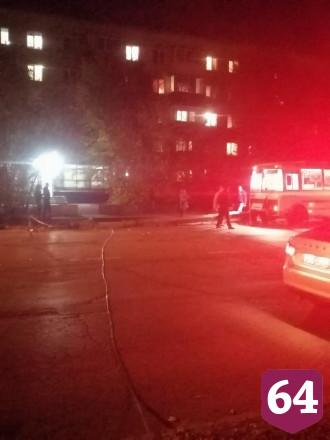 Под Саратовом автобус с пассажирами врезался в столб