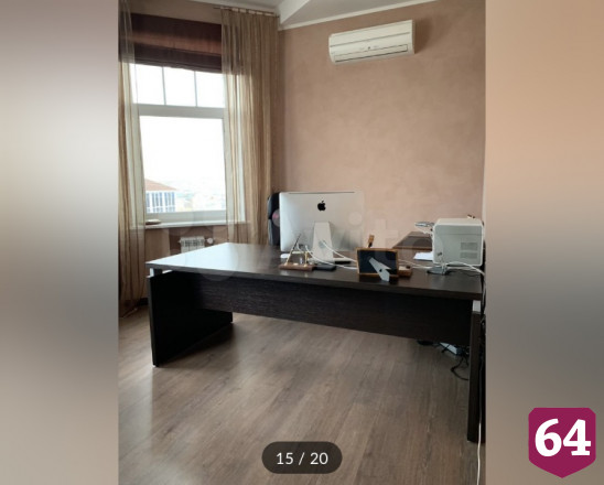 В Саратове за 59 миллионов продают коттедж с винным погребом