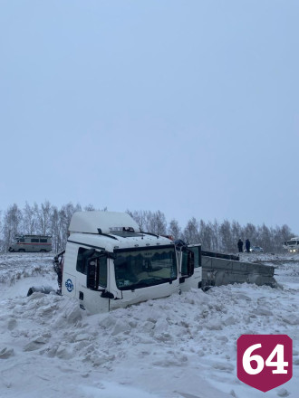 Два человека погибли в ДТП с молоковозом под Саратовом