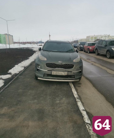 Жителей Саратова возмутили автохамы на территории парка