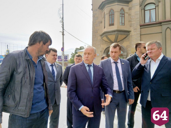 Радаев пригрозил подрядчику санкциями за срыв сроков реконструкции проспекта Кирова 