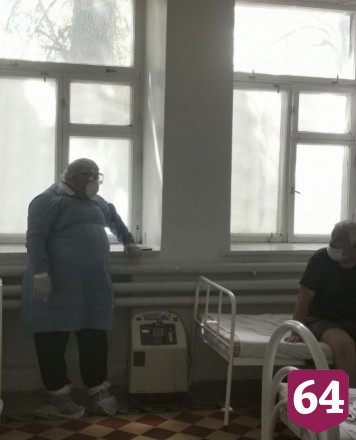 Жители Саратова назвали министра героем после посещения ковид-госпиталя
