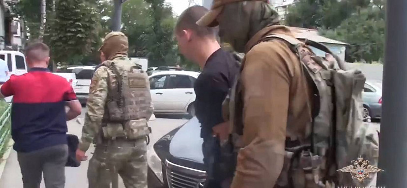 В Саратове задержали банду «оконных» мошенников