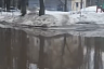 Саратовцы показали реку во дворе многоэтажки под хит Пугачевой