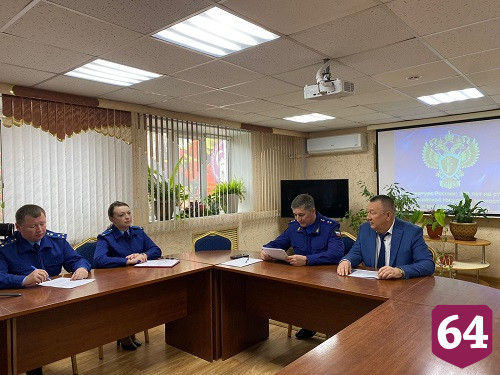 Прокурор Саратовской области Сергей Филипенко посетил Энгельсский дом-интернат