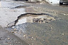 Жители рассказали о «полосах препятствий» на дорогах Саратова